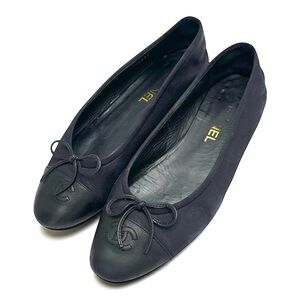 Chanel Black Ballet Flats 39.5 | Classic CC Cap Toe Shoes